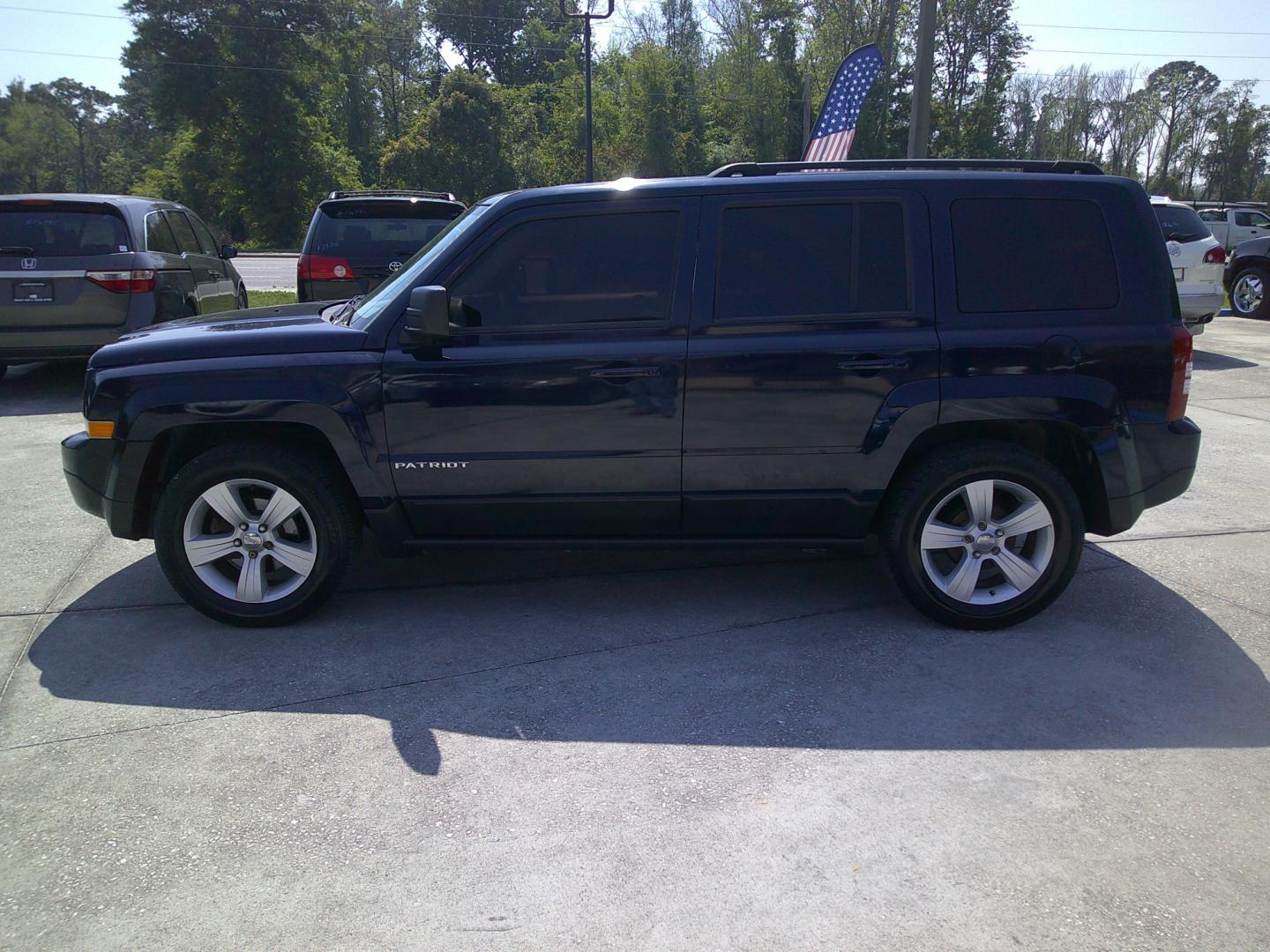 2016 BLUE JEEP PATRIOT SPORT (1C4NJPBB3GD) , located at 10405 Abercorn Street, Savannah, GA, 31419, (912) 921-8965, 31.988262, -81.131760 - Photo#4